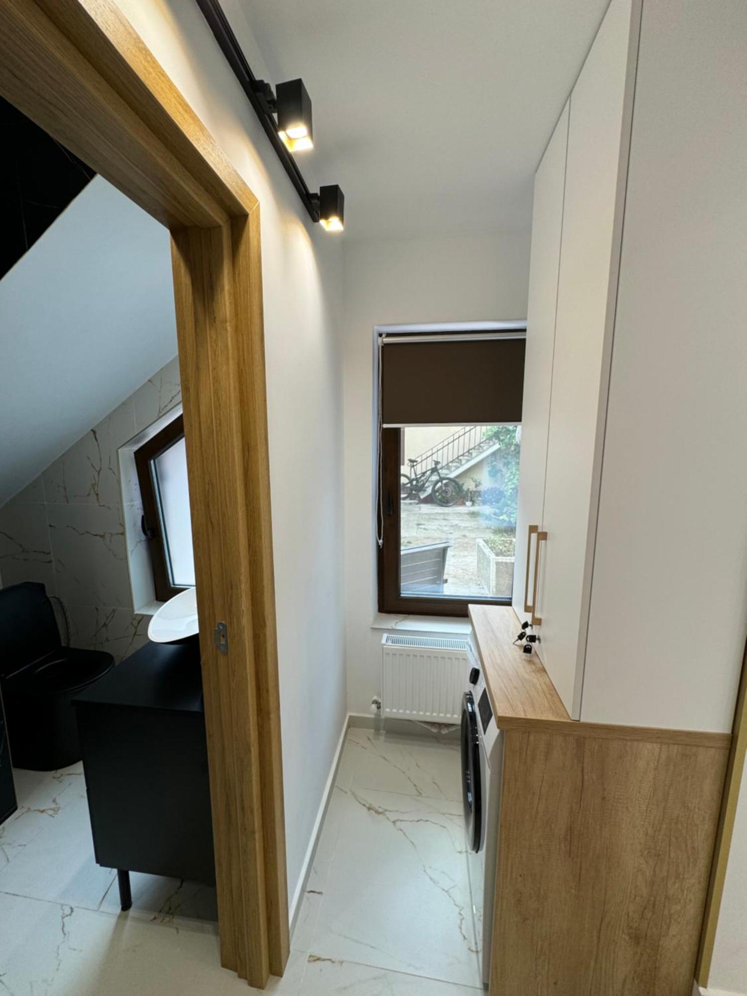 Iasi Ultra Central Apartment Self Check-In Bagian luar foto